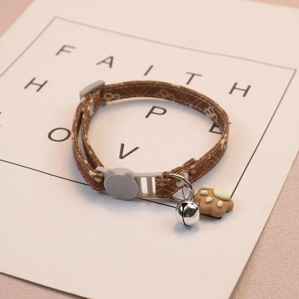 Collier cloche élégant et performant