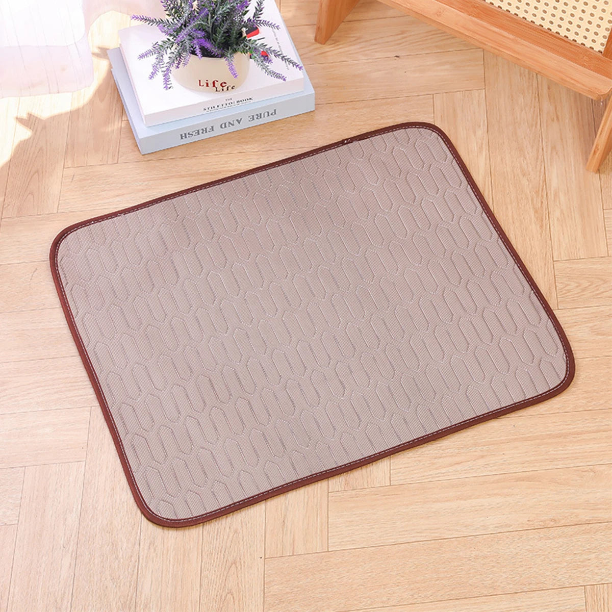 Ice Fabric Cat Bed Cooling Dog Summer Bed for Small Dog Mat Non-slip Cat Sleeping Mat Pet Mat for Dog Chihuahua French Bulldog